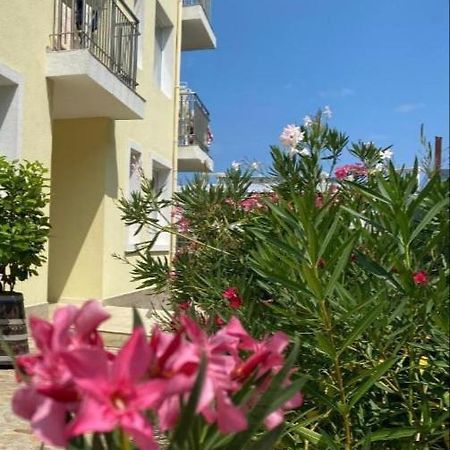 Byala Friendy Sea Apartaments Exterior photo